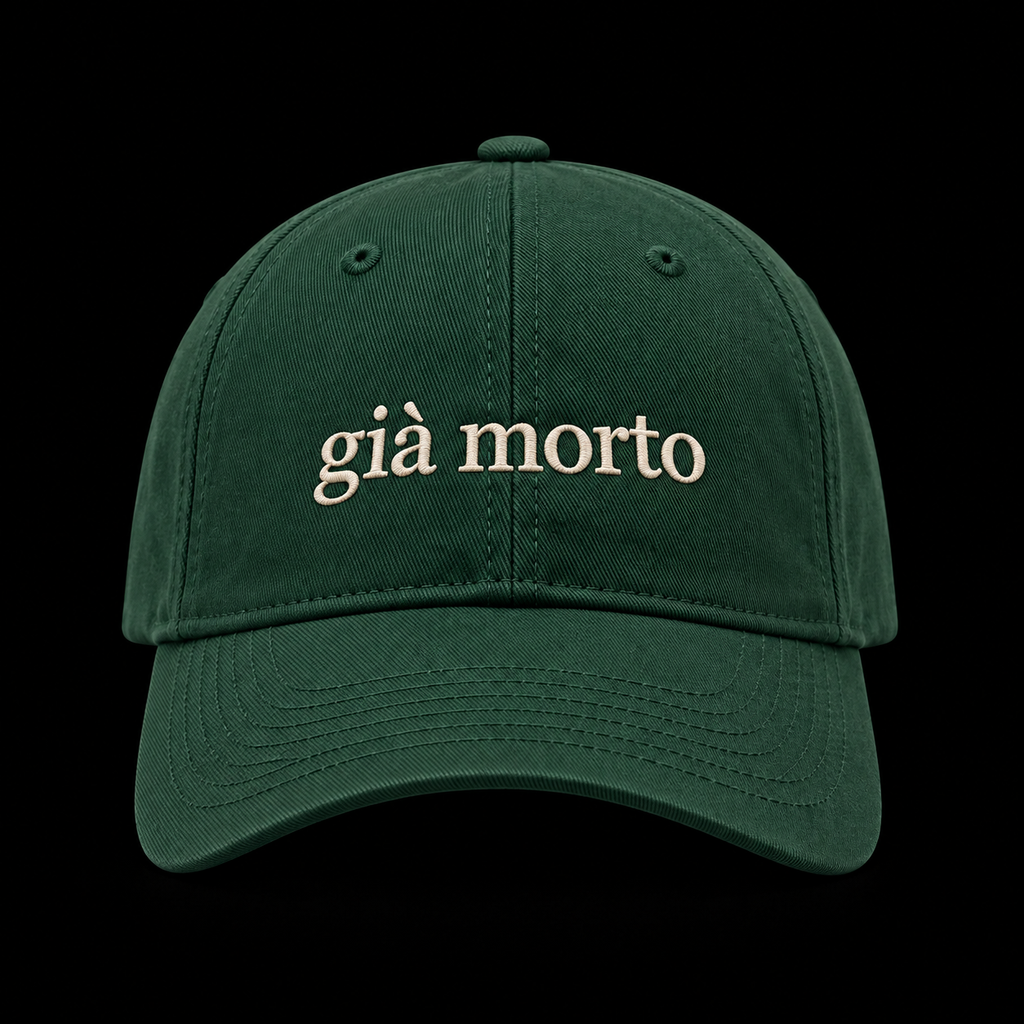 Green cap, già morto stitched on the front
